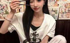 亚洲精品无码AV久久久久久小说